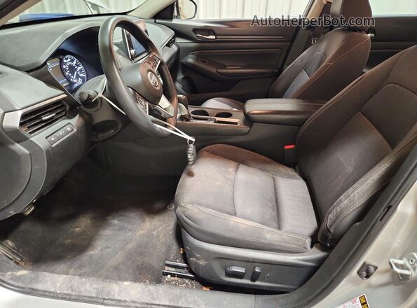 1N4BL4BV3LC240409 2020 NISSAN ALTIMA Silver Widok wnętrza z przodu