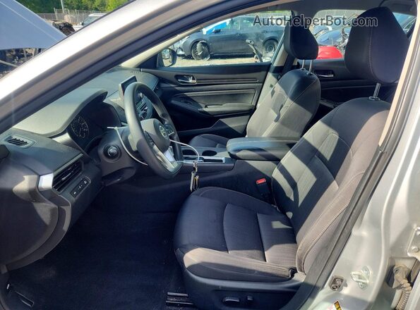 1N4BL4BV3LC241186 2020 NISSAN ALTIMA Silver Front interior view