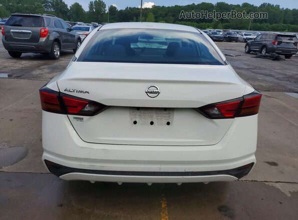 1N4BL4BV4LC208374 2020 NISSAN ALTIMA White Rear view