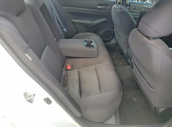 1N4BL4BV4LC208374 2020 NISSAN ALTIMA White Rear seats view