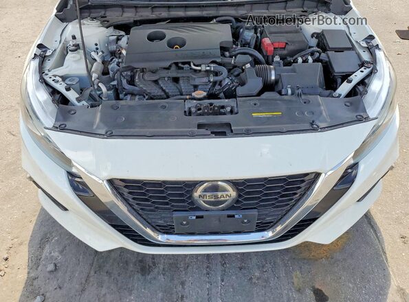 1N4BL4BV4LC219990 2020 NISSAN ALTIMA White Вид задньої частини салону