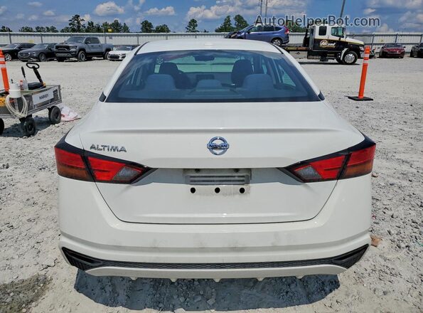 1N4BL4BV4LC224381 2020 NISSAN ALTIMA White Rear view