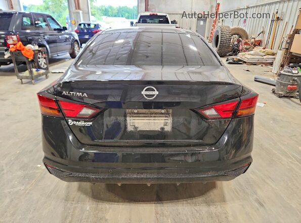 1N4BL4BV4RN385889 2024 NISSAN ALTIMA Black Widok z tyłu