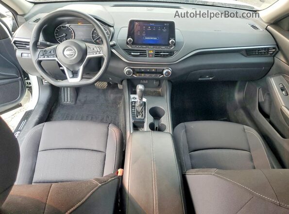 1N4BL4BV5LC283813 2020 NISSAN ALTIMA White Widok deski rozdzielczej