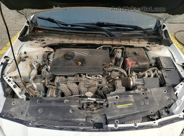 1N4BL4BV5LC283813 2020 NISSAN ALTIMA White Widok wnętrza z tyłu