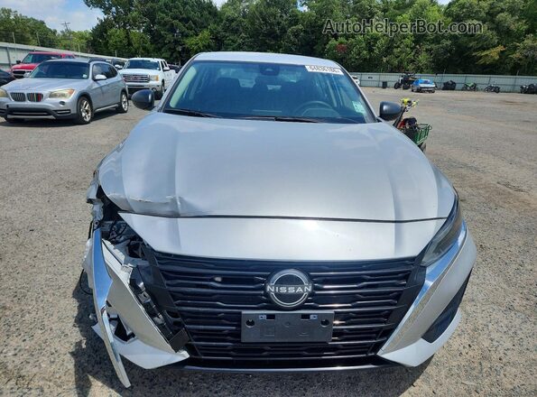 1N4BL4BV5RN385433 2024 NISSAN ALTIMA Silver Widok z przodu