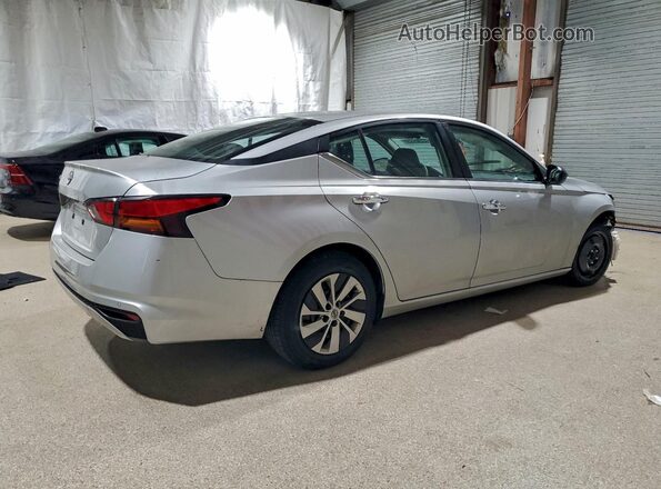 1N4BL4BV5RN396657 2024 NISSAN ALTIMA Silver Задня права чверть