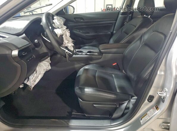 1N4BL4BV5RN396657 2024 NISSAN ALTIMA Silver Вид салону спереду