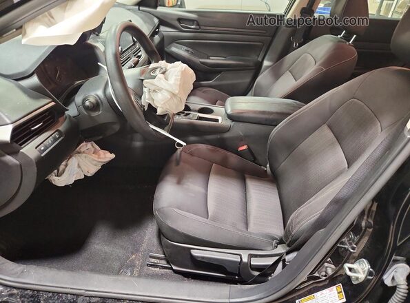 1N4BL4BV5RN402733 2024 NISSAN ALTIMA Black Вид салону спереду