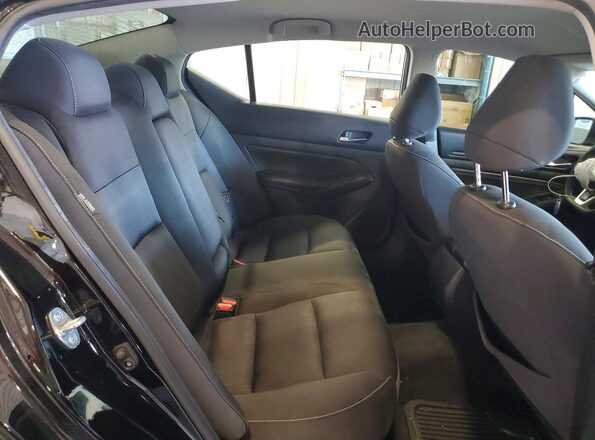 1N4BL4BV6LC168461 2020 NISSAN ALTIMA Black Rear seats view