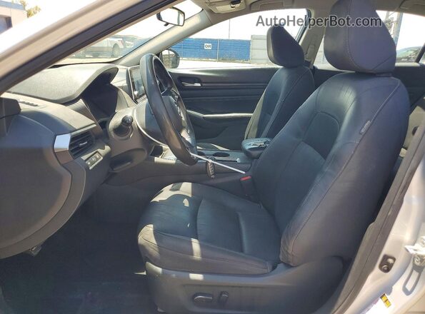 1N4BL4BV6LC179007 2020 NISSAN ALTIMA Silver Front interior view