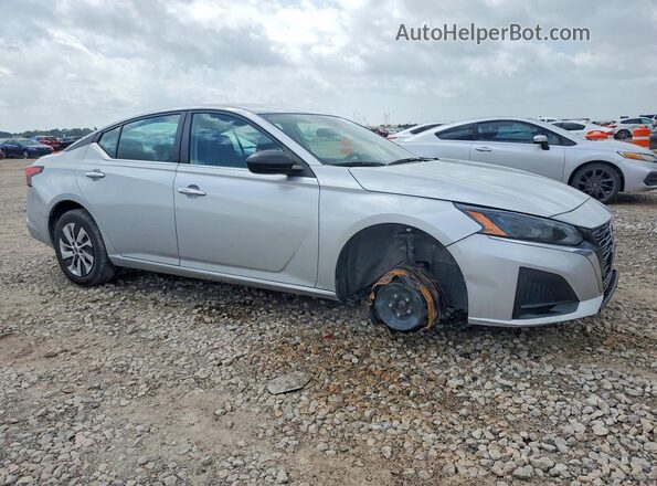 1N4BL4BV6RN376045 2024 NISSAN ALTIMA Silver Delantero derecho