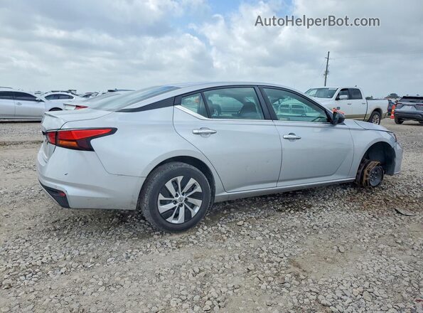 1N4BL4BV6RN376045 2024 NISSAN ALTIMA Silver Trasero derecho