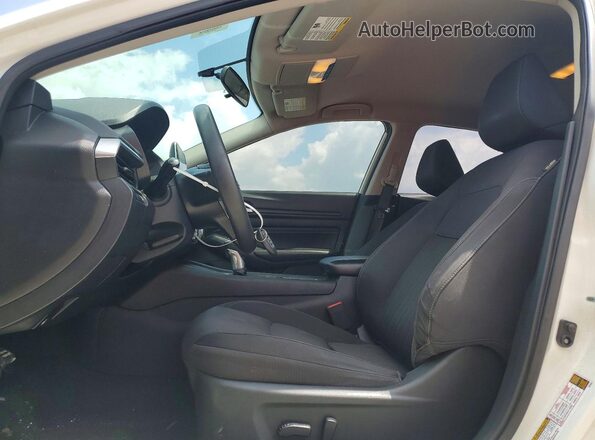 1N4BL4BV8KC206691 2019 NISSAN ALTIMA White Вид салону спереду