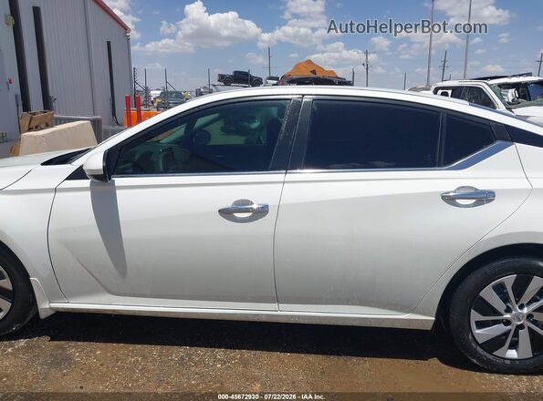 1N4BL4BV9KC254071 2019 NISSAN ALTIMA White Widok wnętrza 360 stopni