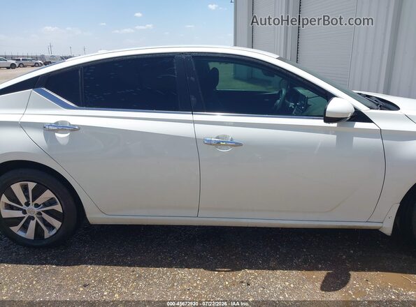 1N4BL4BV9KC254071 2019 NISSAN ALTIMA White Widok wnętrza z tyłu