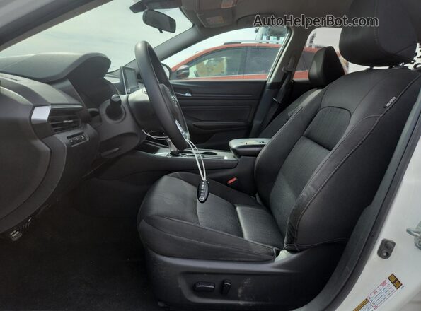 1N4BL4BV9LC179065 2020 NISSAN ALTIMA White Vista interior delantera