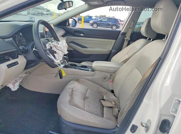 1N4BL4BVXLC262522 2020 NISSAN ALTIMA Белый Вид салона спереди