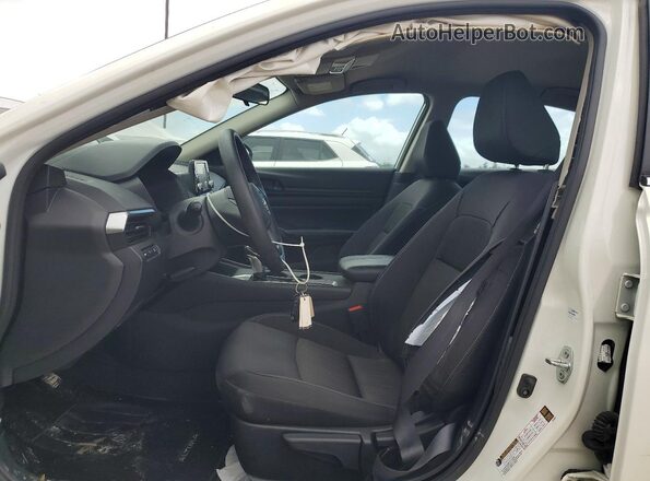 1N4BL4BVXRN357403 2024 NISSAN ALTIMA White Widok wnętrza z przodu