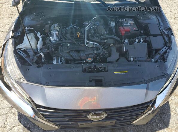 1N4BL4BVXRN371818 2024 NISSAN ALTIMA Gray Rear interior view