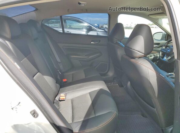 1N4BL4CV0LC144963 2020 NISSAN ALTIMA Белый Вид задних сидений