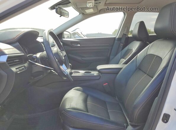 1N4BL4CV0LC144963 2020 NISSAN ALTIMA Белый Вид салона спереди