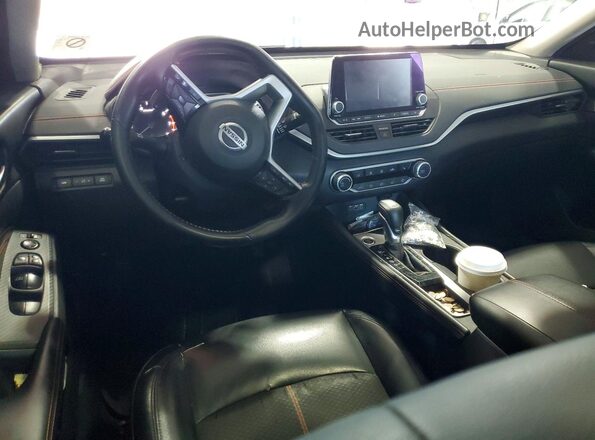 1N4BL4CV0MN396167 2021 NISSAN ALTIMA Black Dashboard view