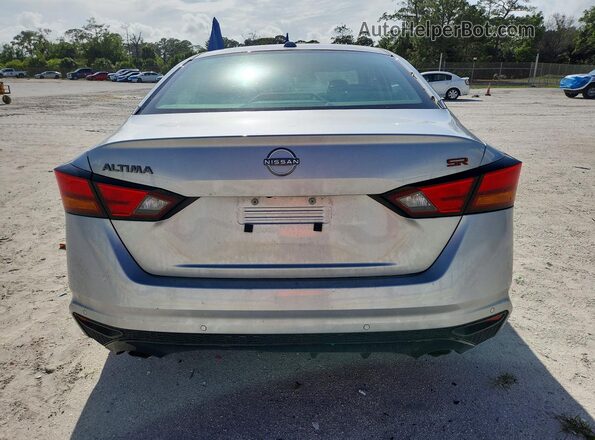 1N4BL4CV0PN320100 2023 NISSAN ALTIMA Silver Rear view