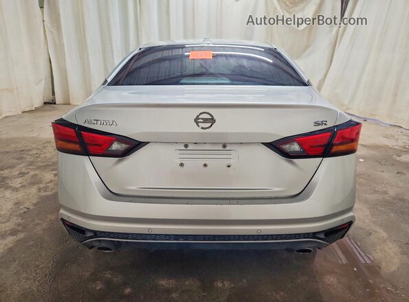 1N4BL4CV1LC202501 2020 NISSAN ALTIMA Silver Вид ззаду