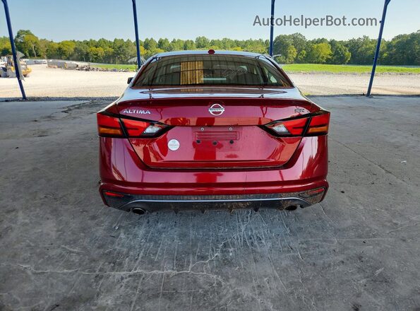 1N4BL4CV1LN313845 2020 NISSAN ALTIMA Burgundy Rear view