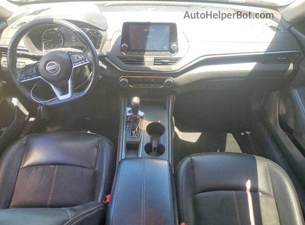 1N4BL4CV1MN301339 2021 NISSAN ALTIMA Красный Вид панели приборов