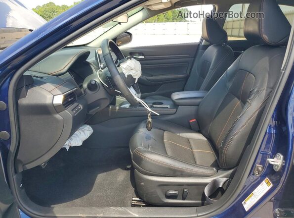 1N4BL4CV1MN382133 2021 NISSAN ALTIMA Blue Front interior view