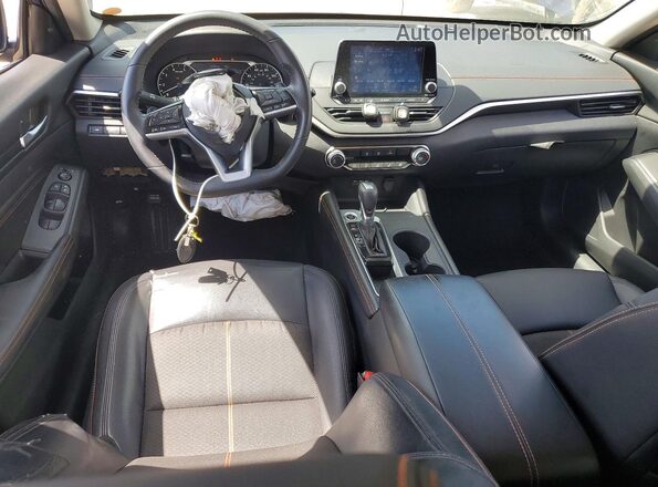 1N4BL4CV1MN382133 2021 NISSAN ALTIMA Blue Dashboard view