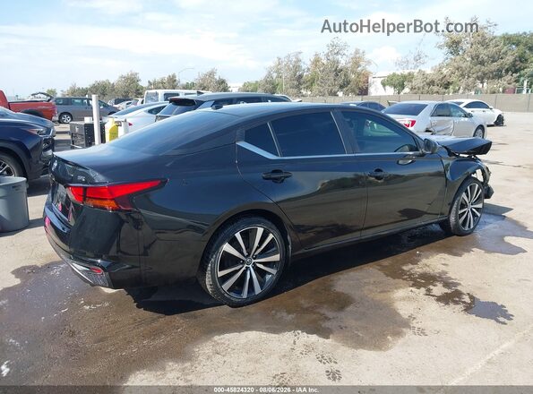 1N4BL4CV1MN414014 2021 NISSAN ALTIMA Черный Задняя правая четверть
