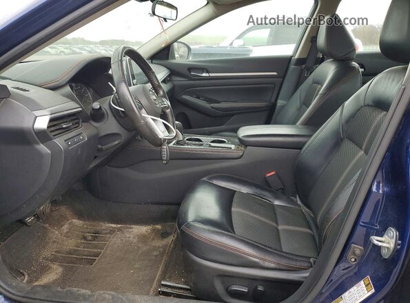 1N4BL4CV1RN305740 2024 NISSAN ALTIMA Blue Front interior view
