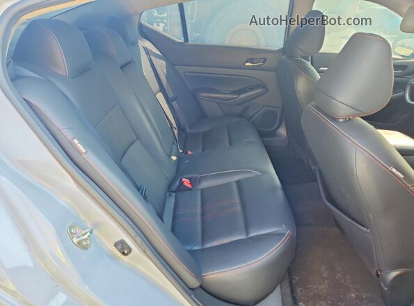 1N4BL4CV1RN392944 2024 NISSAN ALTIMA Gray Rear seats view