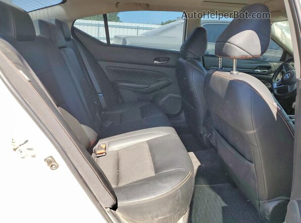 1N4BL4CV2KN315781 2019 NISSAN ALTIMA White უკანა სავარძლების ხედი