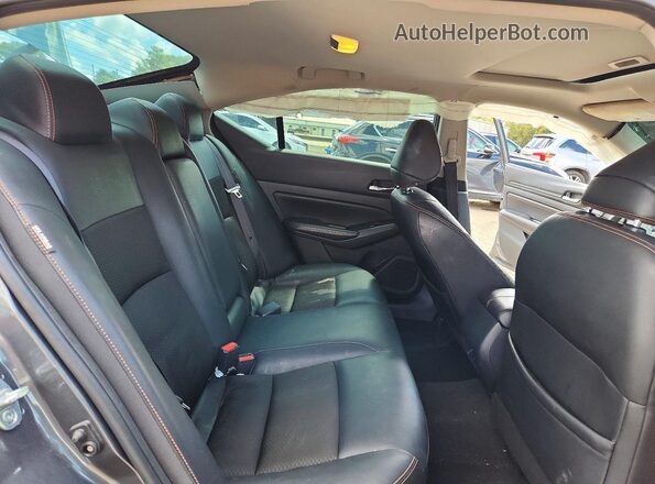 1N4BL4CV2LN309920 2020 NISSAN ALTIMA Gray Rear seats view