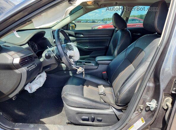 1N4BL4CV2LN309920 2020 NISSAN ALTIMA Gray Front interior view
