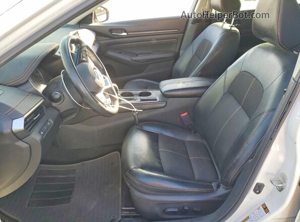 1N4BL4CV2LN318164 2020 NISSAN ALTIMA White Front interior view