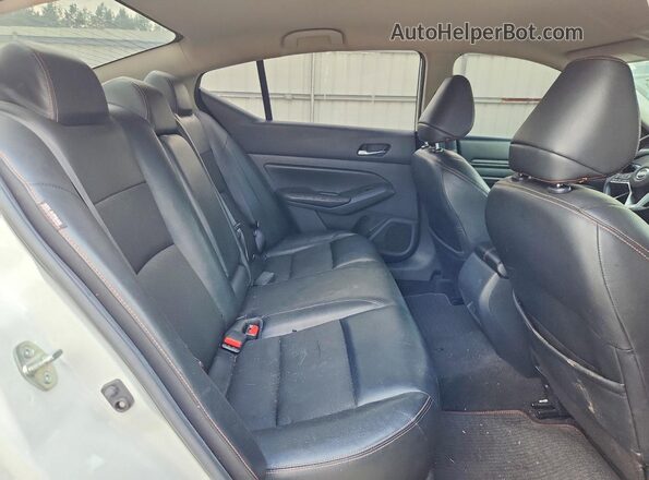 1N4BL4CV2MN370735 2021 NISSAN ALTIMA White Rear seats view