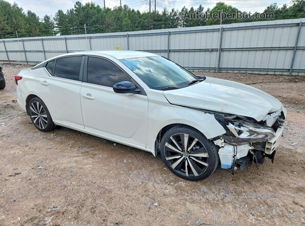 1N4BL4CV2MN370735 2021 NISSAN ALTIMA White Front right