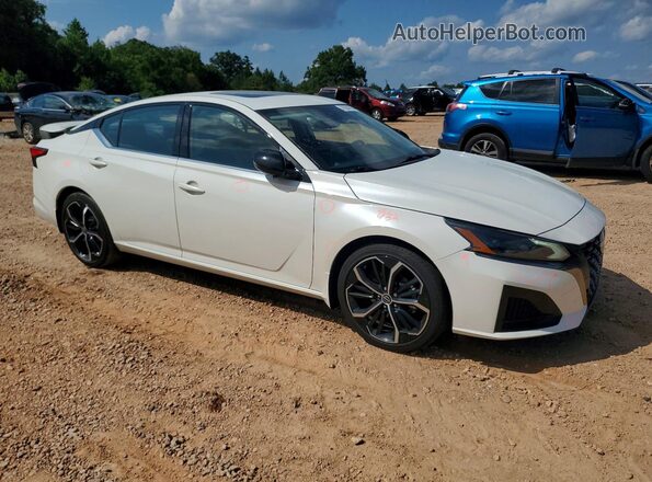 1N4BL4CV2PN355009 2023 NISSAN ALTIMA White Delantero derecho