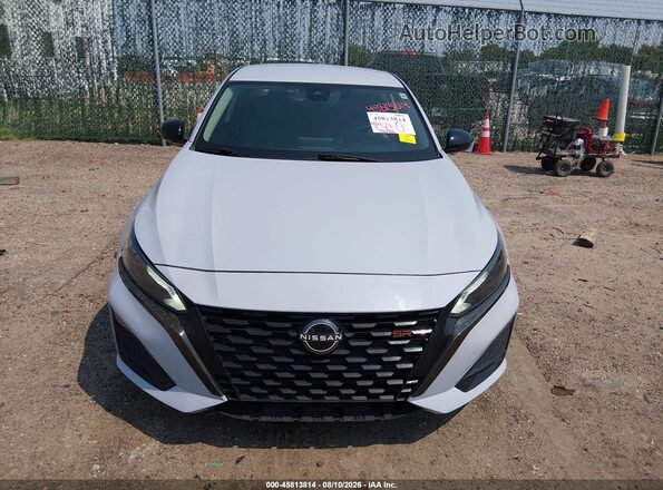 1N4BL4CV2PN366107 2023 NISSAN ALTIMA Gray ხელსაწყოთა პანელის ხედი