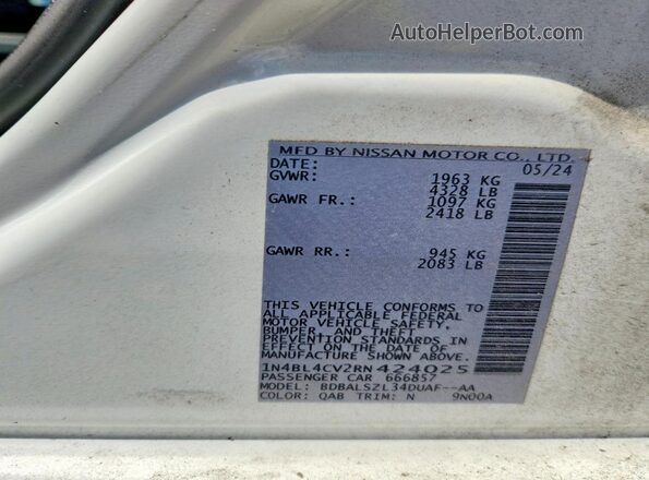 1N4BL4CV2RN424025 2024 NISSAN ALTIMA White Շարժիչի բաժամունքի տեսք