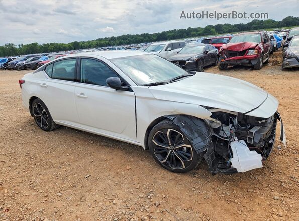 1N4BL4CV2RN435364 2024 NISSAN ALTIMA White Առջևի աջ