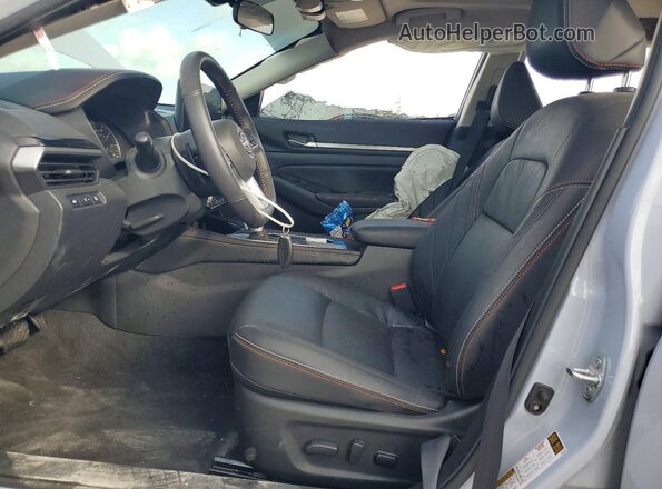 1N4BL4CV2SN310872 2025 NISSAN ALTIMA Blue Front interior view