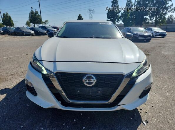 1N4BL4CV3LC187757 2020 NISSAN ALTIMA White Widok z przodu