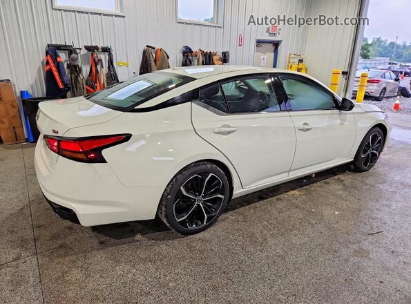 1N4BL4CV3PN367458 2023 NISSAN ALTIMA White Rear right