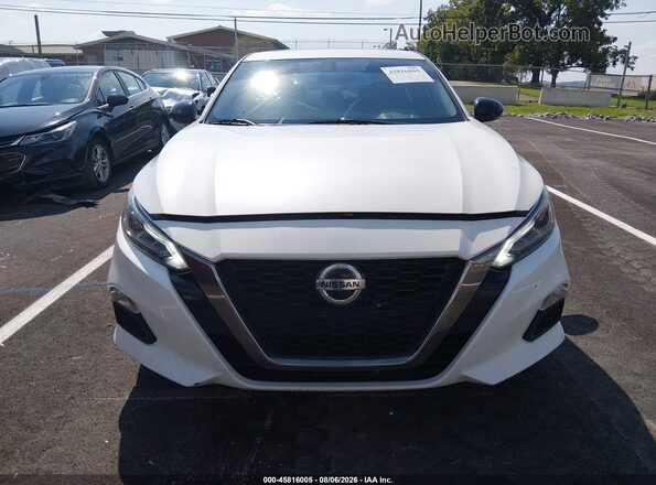 1N4BL4CV4KC225298 2019 NISSAN ALTIMA White Instrument cluster view